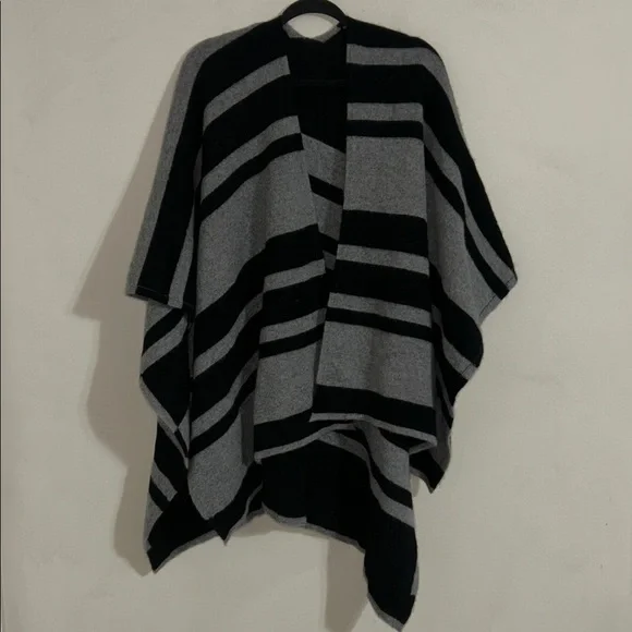 Gray & black cashmere shawl cape one size